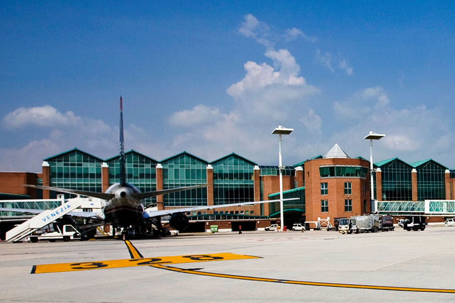 Transfer to / from Venice Marco Polo Airport (VCE)